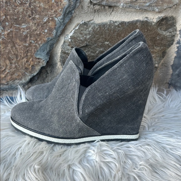 Stuart Weitzman Gray Wedge Sneaker Booties Slip-On Women’s 10 M - Picture 3 of 7